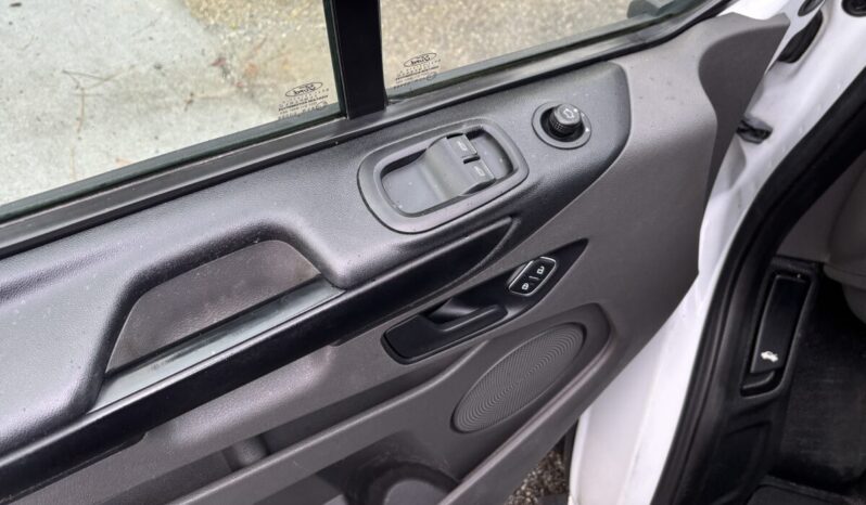
								Ford Transit Custom Van Ambiente 2.0 EcoBlue 105 C.V. full									