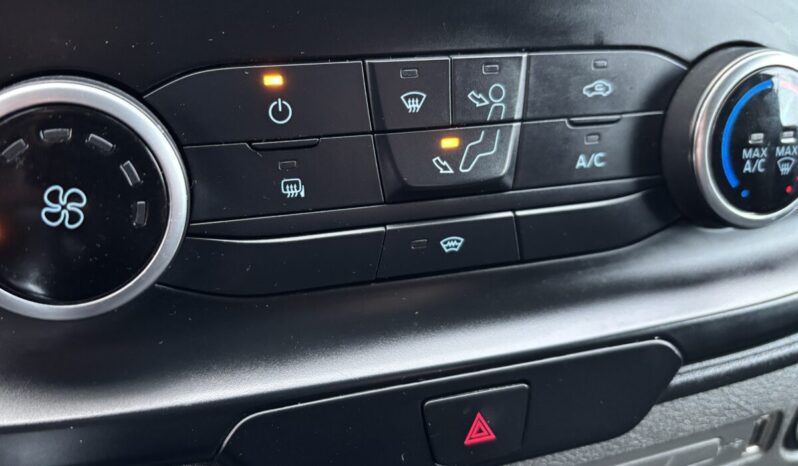 
								Ford Transit Custom Van Ambiente 2.0 EcoBlue 105 C.V. full									