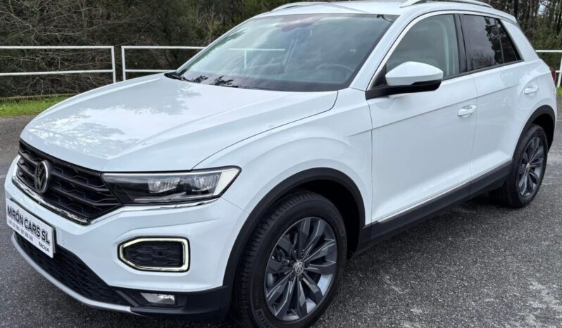 
								Volkswagen T-Roc Sport 1.5 TSI 150 C.V. DSG. full									
