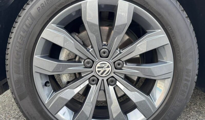 
								Volkswagen T-Roc Sport 1.5 TSI 150 C.V. DSG. full									