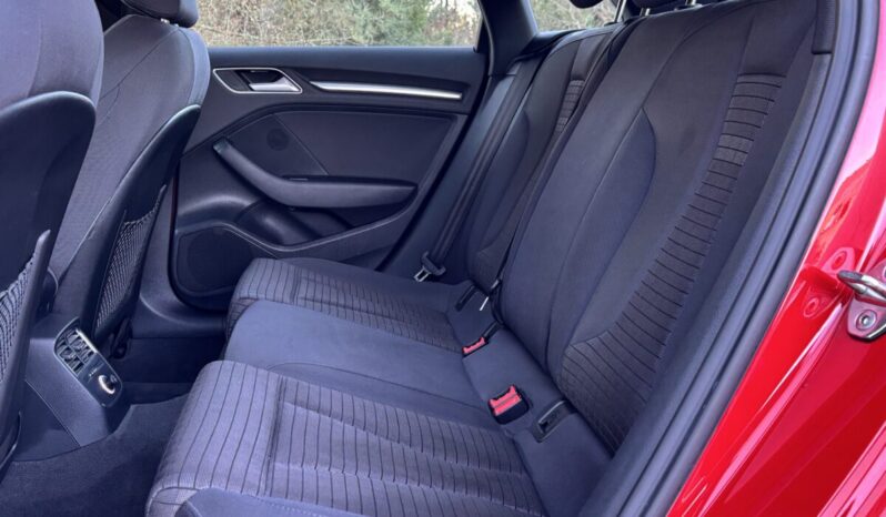 
								Audi A3 Sportback S-Line 30 TDI 116 C.V. full									