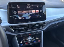 
										Volkswagen T-Roc Life 1.5 TSI 150 C.V. DSG. full									
