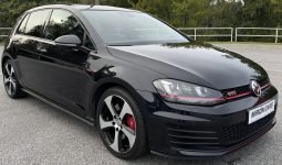 Volkswagen Golf GTI VII Performance 2.0 TSI 230 C.V. DSG.