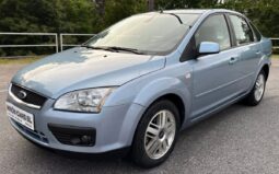 
										Ford Focus Sedan Ghia 1.6i 115 C.V. full									
