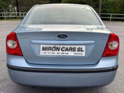 
										Ford Focus Sedan Ghia 1.6i 115 C.V. full									
