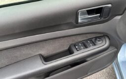 
										Ford Focus Sedan Ghia 1.6i 115 C.V. full									