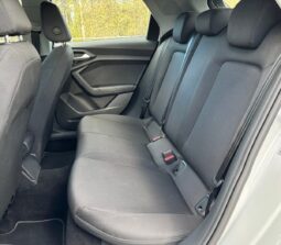 
										Audi A1 Sportback S-Line 30 TFSI 116 C.V. full									