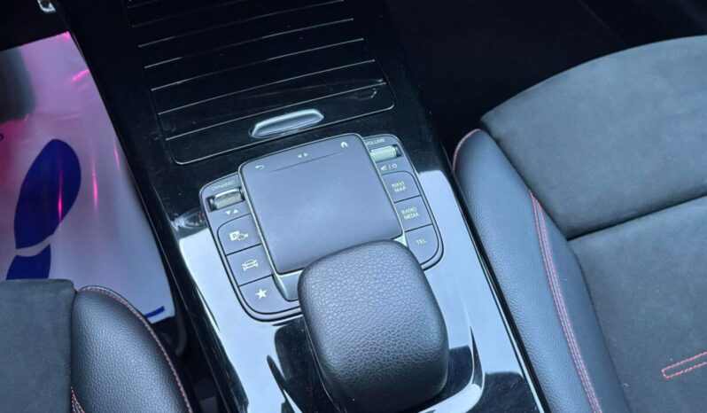 
								Mercedes-Benz Clase A A200D AMG. full									