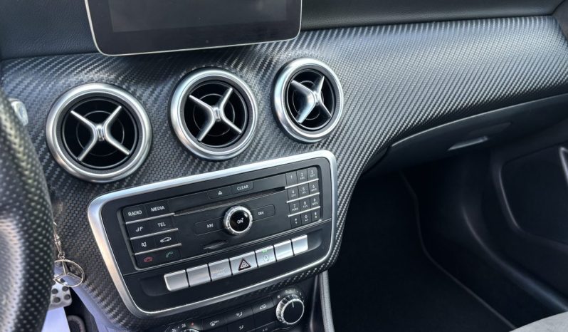 
								Mercedes-Benz A220D AMG 7G-DCT full									