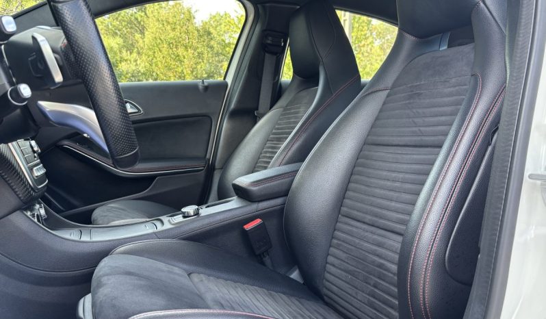 
								Mercedes-Benz A220D AMG 7G-DCT full									
