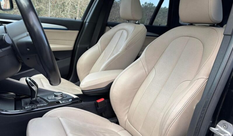 
								BMW X1 Pack M sDrive 18DA full									