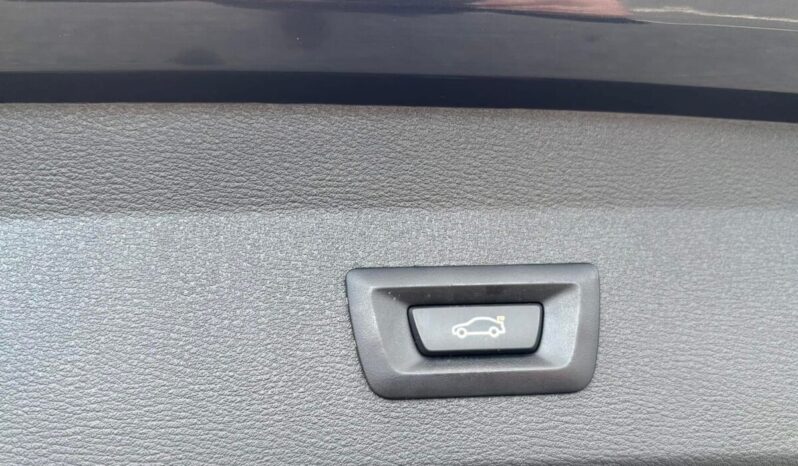 
								BMW X1 Pack M sDrive 18DA full									
