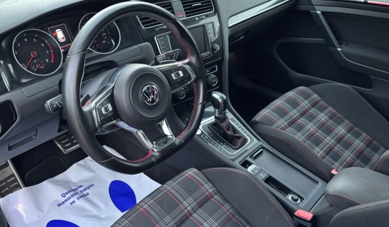 
								Volkswagen Golf GTI VII Performance 2.0 TSI 230 C.V. DSG. full									