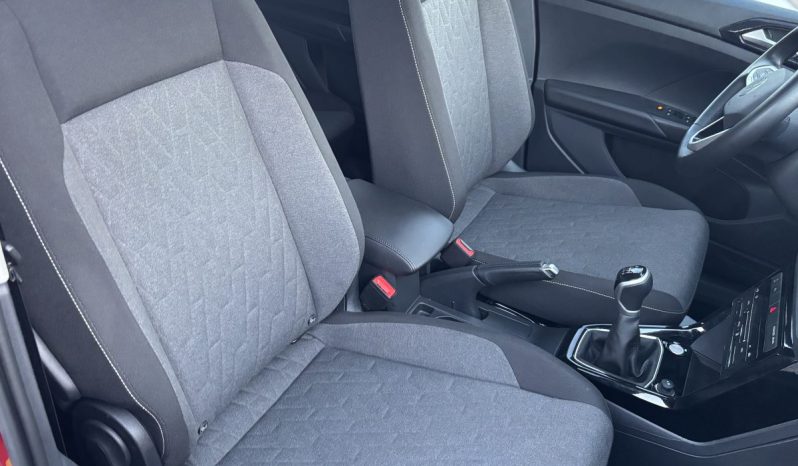 
								Volkswagen T-Cross Mas 1.0 TSI 115 C.V. full									