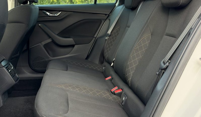 
								Skoda Kamiq Ambition 1.0 TSI 110 C.V. full									