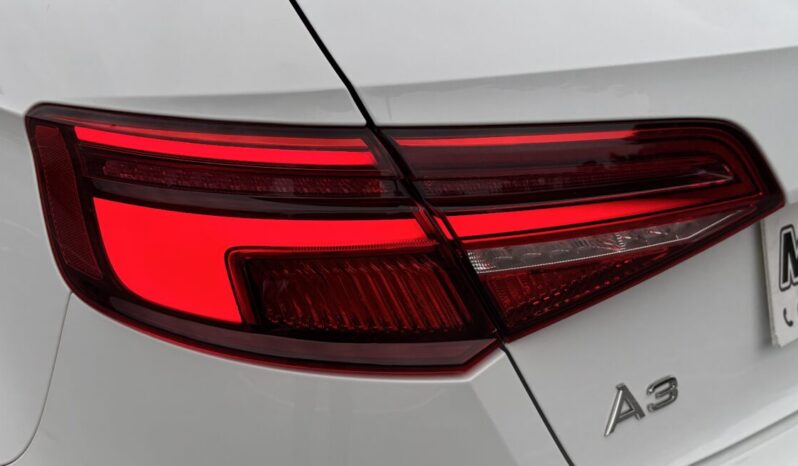 
								Audi A3 Sportback Black Line 30 TDI 116 C.V. full									