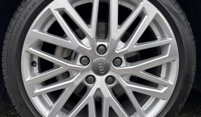 
								Audi A3 Sportback Black Line 30 TDI 116 C.V. full									