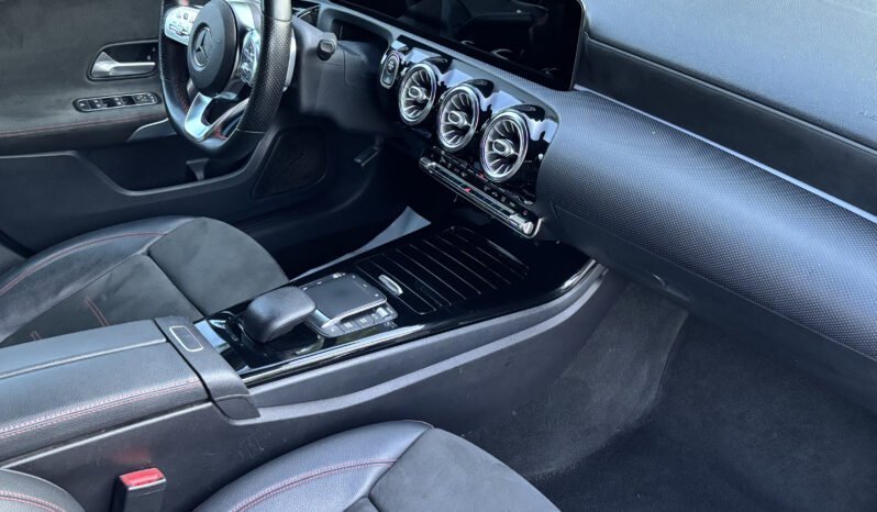 
								Mercedes-Benz Clase A A200D AMG. full									