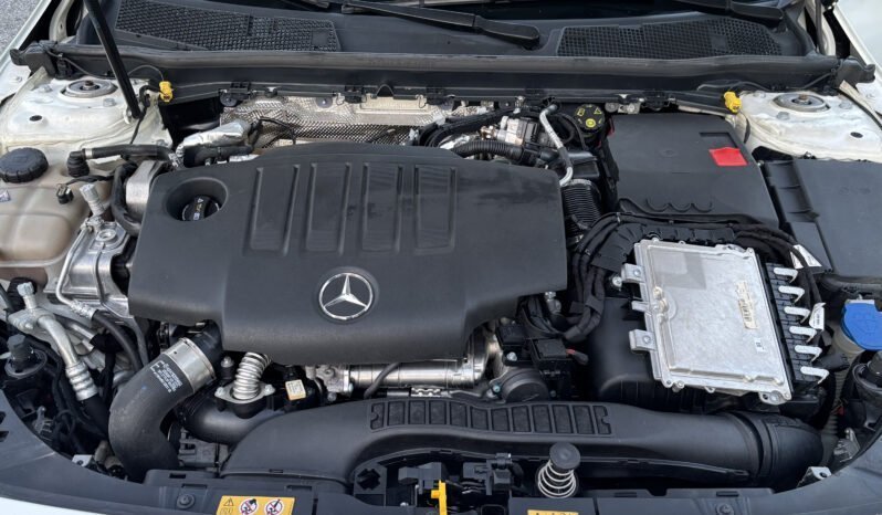 
								Mercedes-Benz Clase A A200D AMG. full									