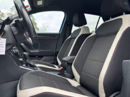 
										Volkswagen T-Roc Sport 1.5 TSI 150 C.V. full									