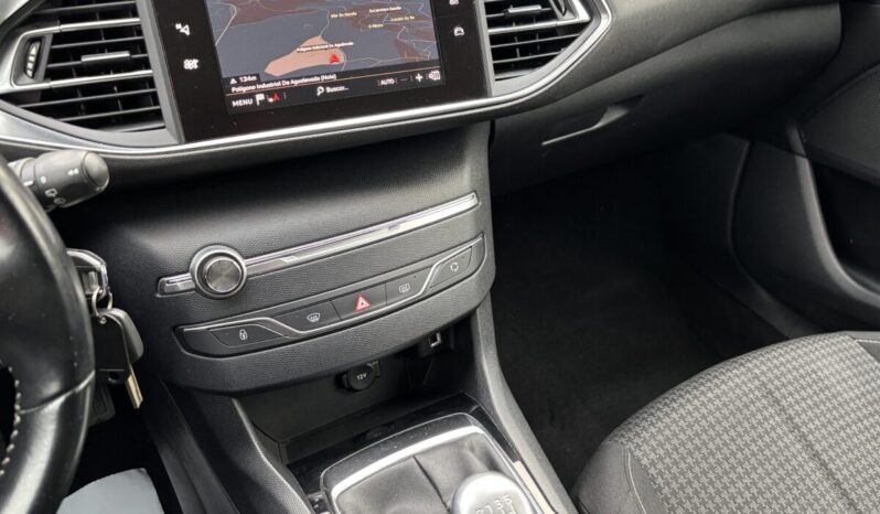 
								Peugeot 308 Business Line 1.5 BlueHDI 130 C.V. full									
