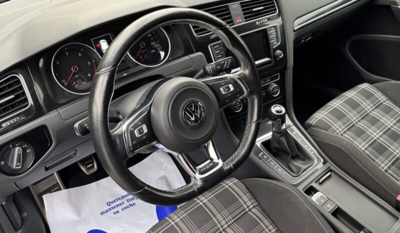 
								Volkswagen Golf VII GTD 2.0 TDI 184 C.V. full									