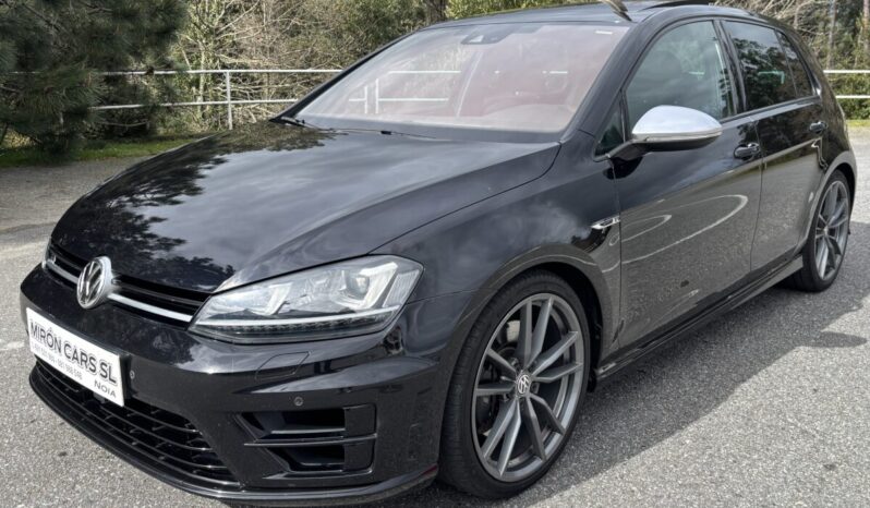
								Volkswagen Golf VII R 2.0 TSI 300 C.V. 4 Motion. full									