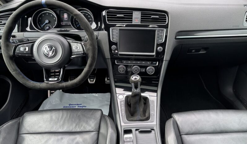 
								Volkswagen Golf VII R 2.0 TSI 300 C.V. 4 Motion. full									