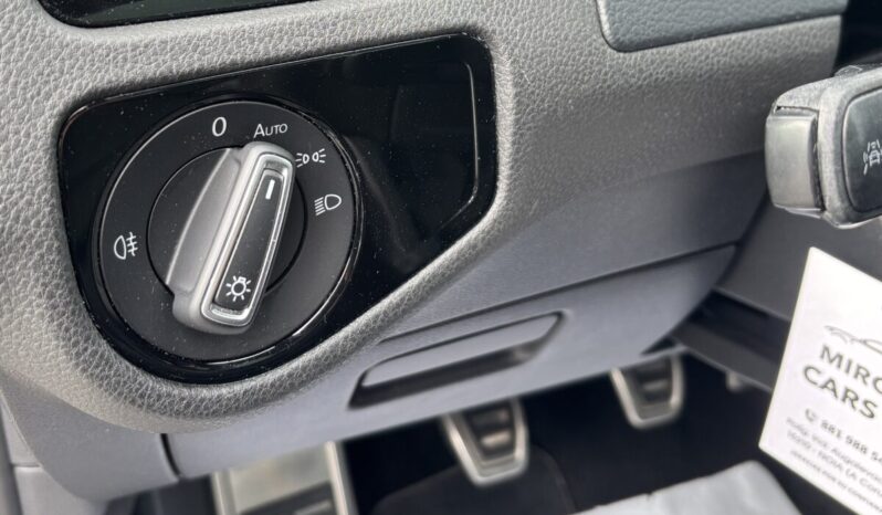 
								Volkswagen Golf VII R 2.0 TSI 300 C.V. 4 Motion. full									