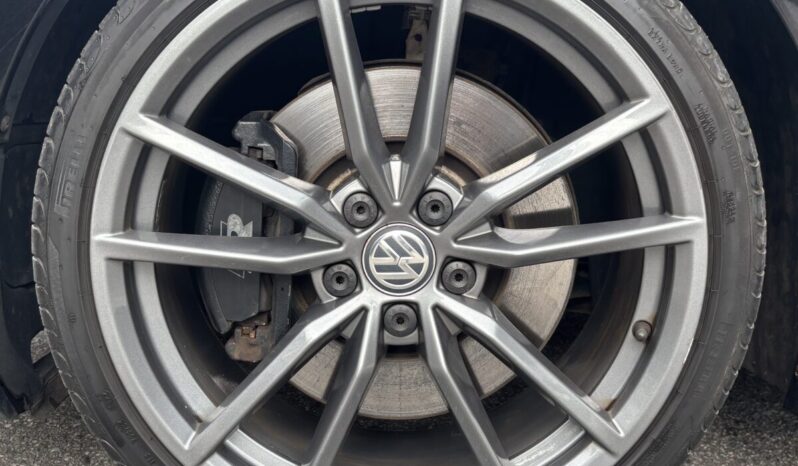 
								Volkswagen Golf VII R 2.0 TSI 300 C.V. 4 Motion. full									