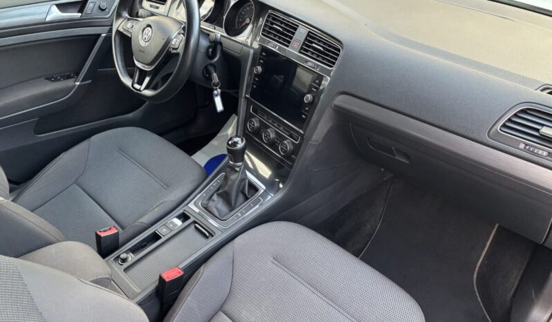 
								Volkswagen Golf 7.5 Advance 1.6 TDI 116 C.V. full									