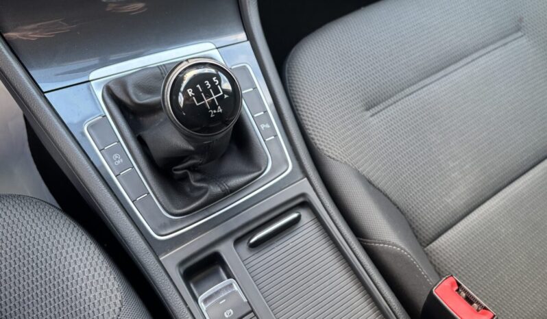 
								Volkswagen Golf 7.5 Advance 1.6 TDI 116 C.V. full									