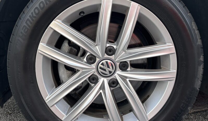
								Volkswagen Golf 7.5 Advance 1.6 TDI 116 C.V. full									
