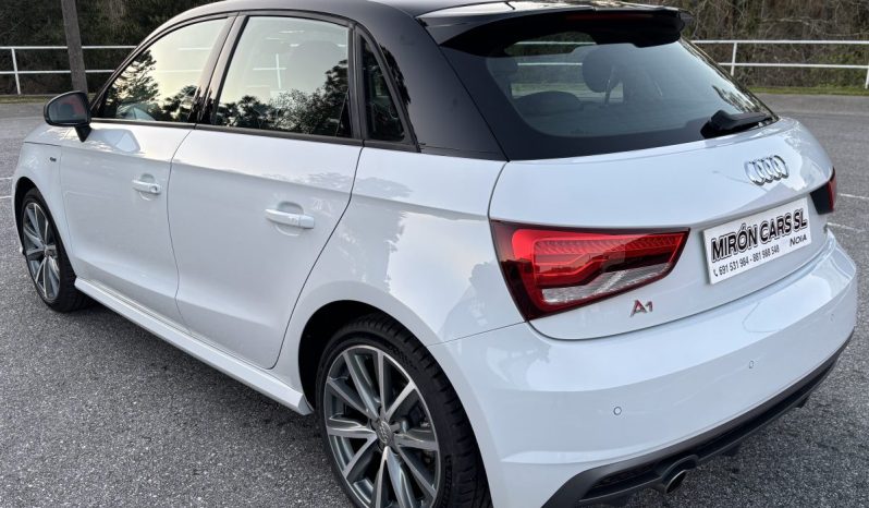 
								Audi A1 Sportback Adrenalin 1.6 TDI 116 C.V. full									