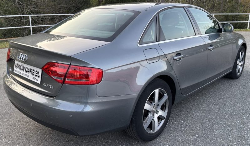 
								Audi A4 Advance 2.0 TDI 143 C.V. full									