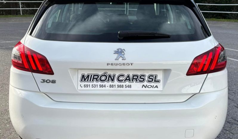 
								Peugeot 308 Style 1.5 BlueHDI 130 C.V. full									