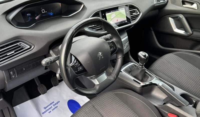 
								Peugeot 308 Style 1.5 BlueHDI 130 C.V. full									