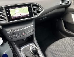 
										Peugeot 308 Style 1.5 BlueHDI 130 C.V. full									