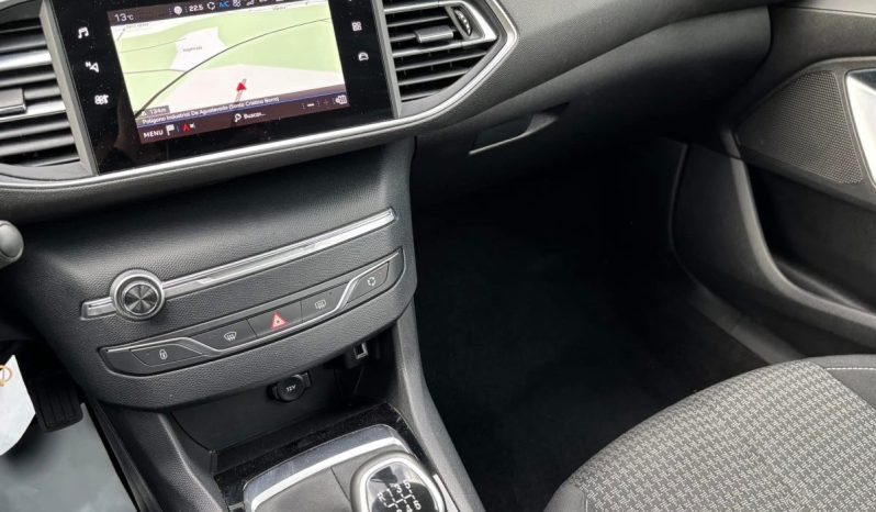 
								Peugeot 308 Style 1.5 BlueHDI 130 C.V. full									