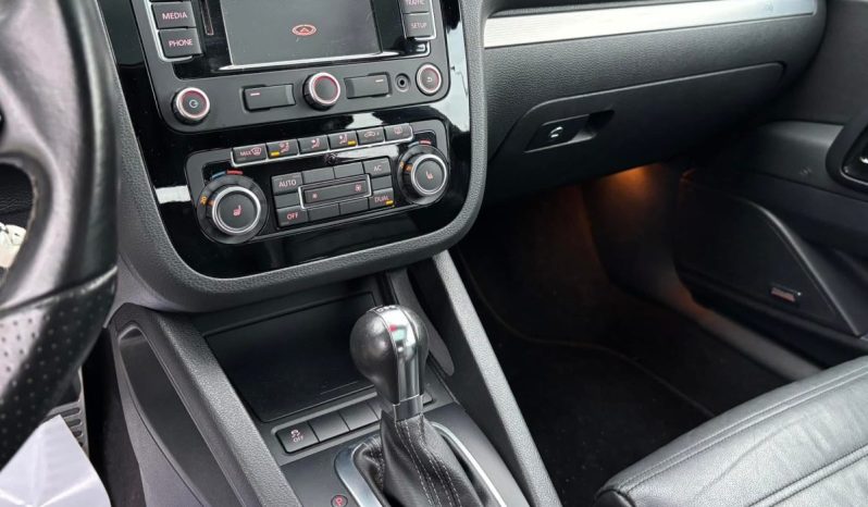 
								Volkswagen Scirocco R 2.0 TSI 265 C.V. DSG. full									