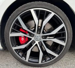 
										Volkswagen Golf GTI VII Performance 2.0 TSI 230 C.V. DSG. full									