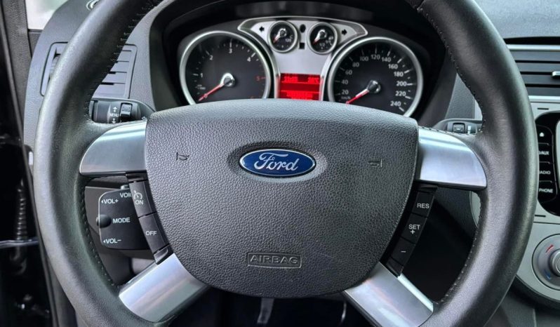 
								Ford Kuga Trend 2.0 TDCI 136 C.V. full									