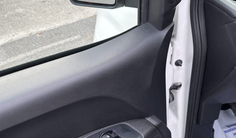 
								Fiat Doblo Maxi Cargo 1.6 Multijet 105 C.V. full									
