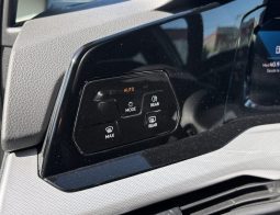 
										Volkswagen Golf 8 Advance 2.0 TDI 115 C.V. full									