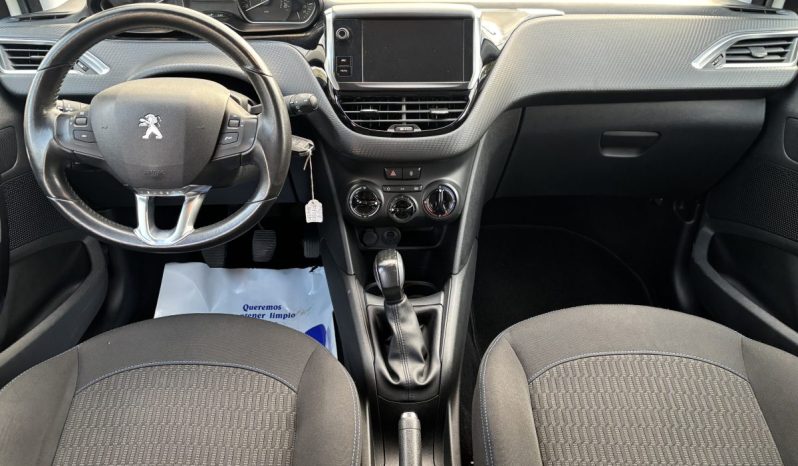 
								Peugeot 208 Style 1.6 BlueHDI 75 C.V. full									
