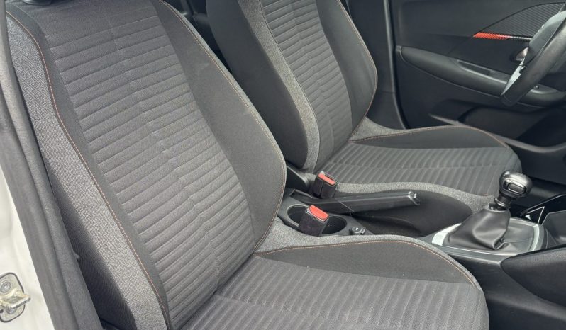 
								Peugeot 208 Active 1.5 BlueHDI 100 C.V. full									
