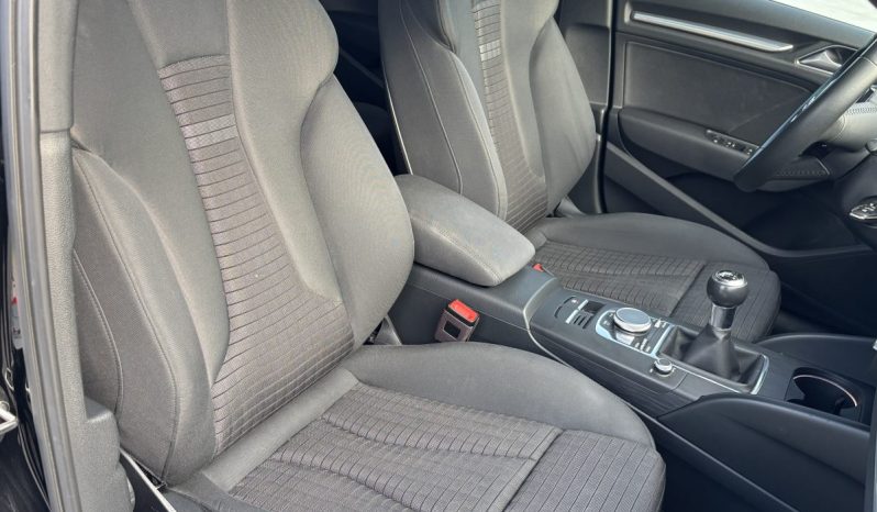 
								Audi A3 Sportback Black Line 35 TDI 150 C.V. full									