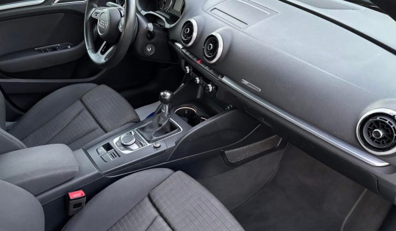 
								Audi A3 Sportback S-Line 30 TDI 116 C.V. full									