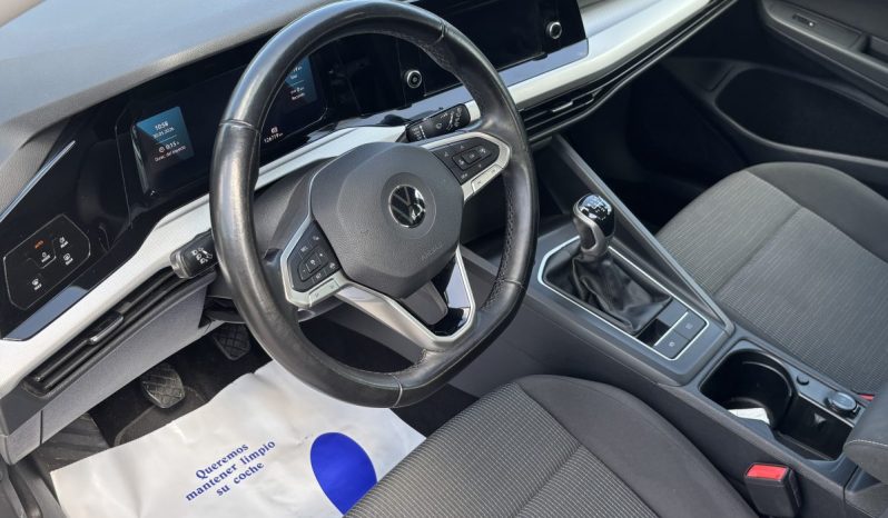 
								Volkswagen Golf 8 Advance 2.0 TDI 115 C.V. full									