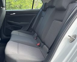 
										Volkswagen Golf 8 Advance 2.0 TDI 115 C.V. full									